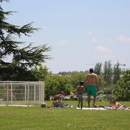De 2* Zaragoza